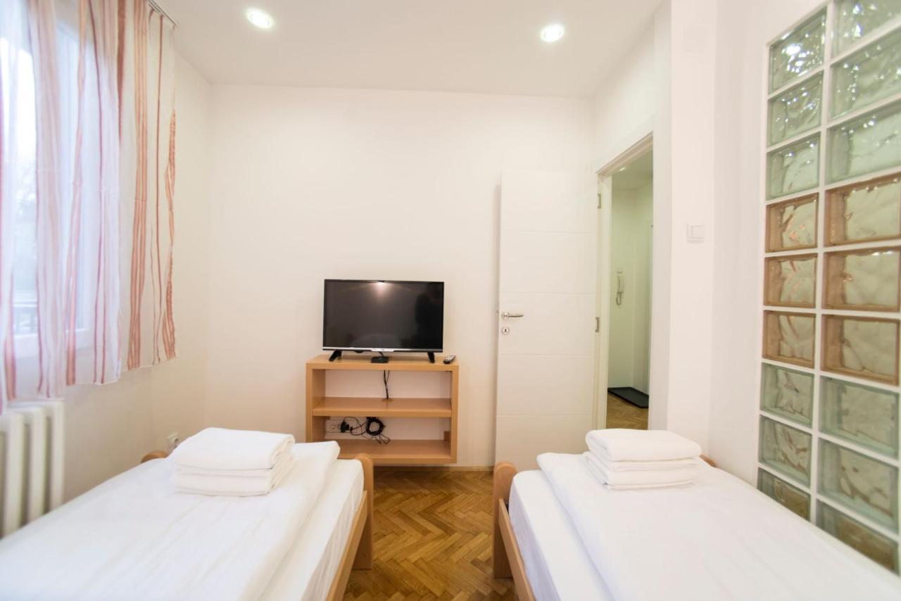 Free.Three Apartment Beograd Ngoại thất bức ảnh